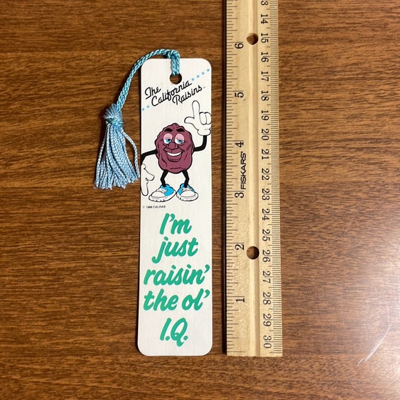 Vintage The California Raisins Bookmark “I’m just raisin’ the ol’ I.Q.” 1988 - Picture 2 of 3